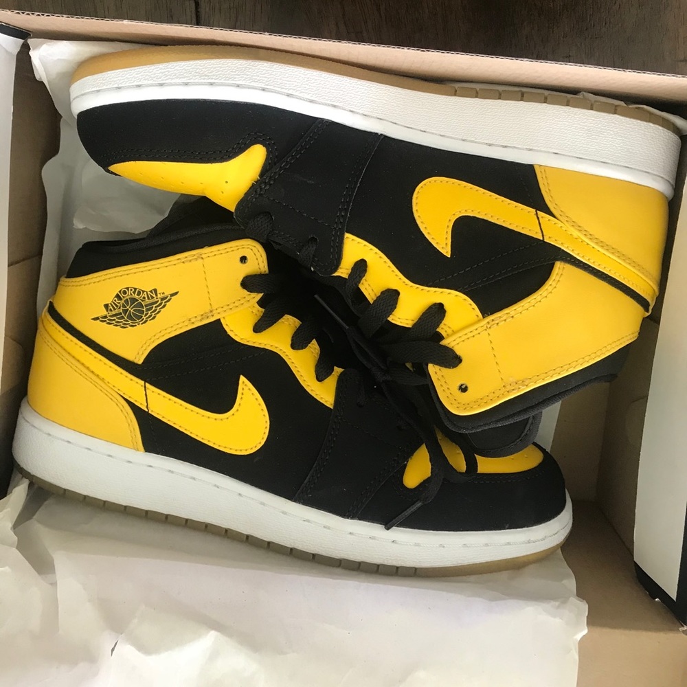 Air Jordan 1 - New Love 1